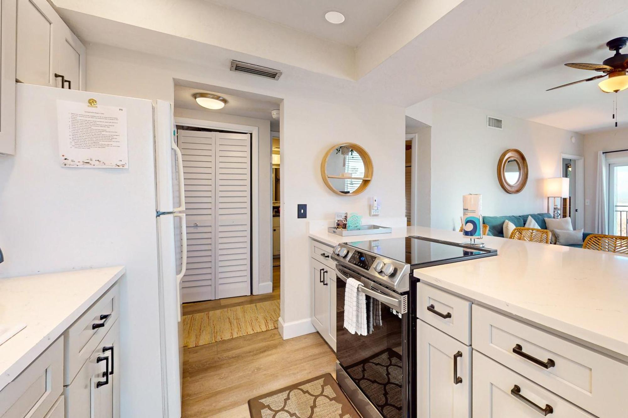 Jax Beach Oceanfront Getaway Джексонвілл-Біч Номер фото